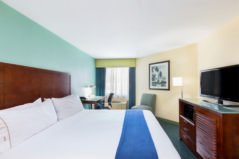 Why Staying Near Mission Bay Makes Your San Diego Trip Better