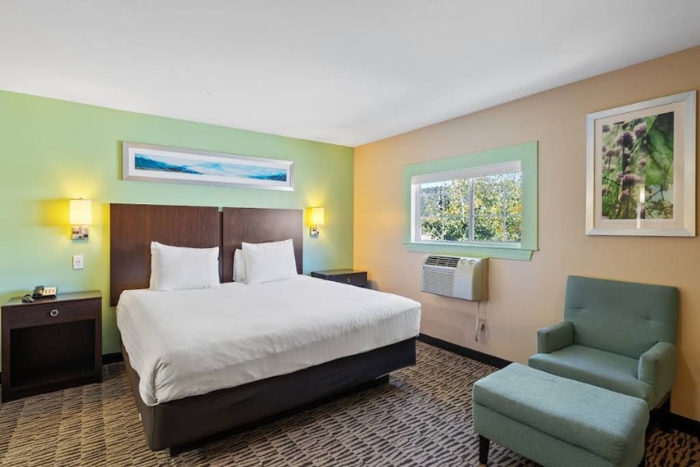 Explore the Rockies From GreenTree Extended Stay EagleVail Valley